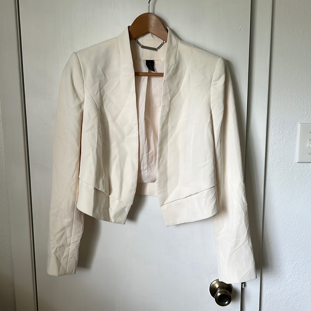 Ecru cropped blazer